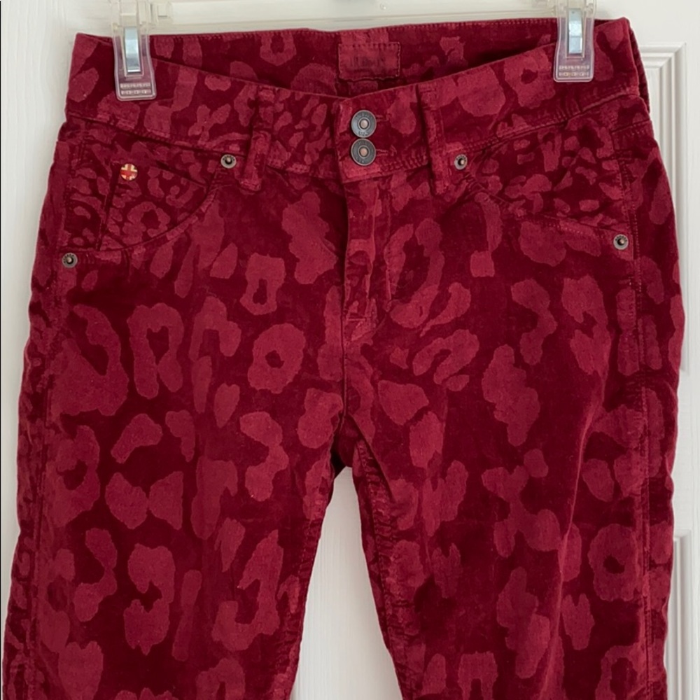🛍Hudson Leopard Velvet Jeans Red 25